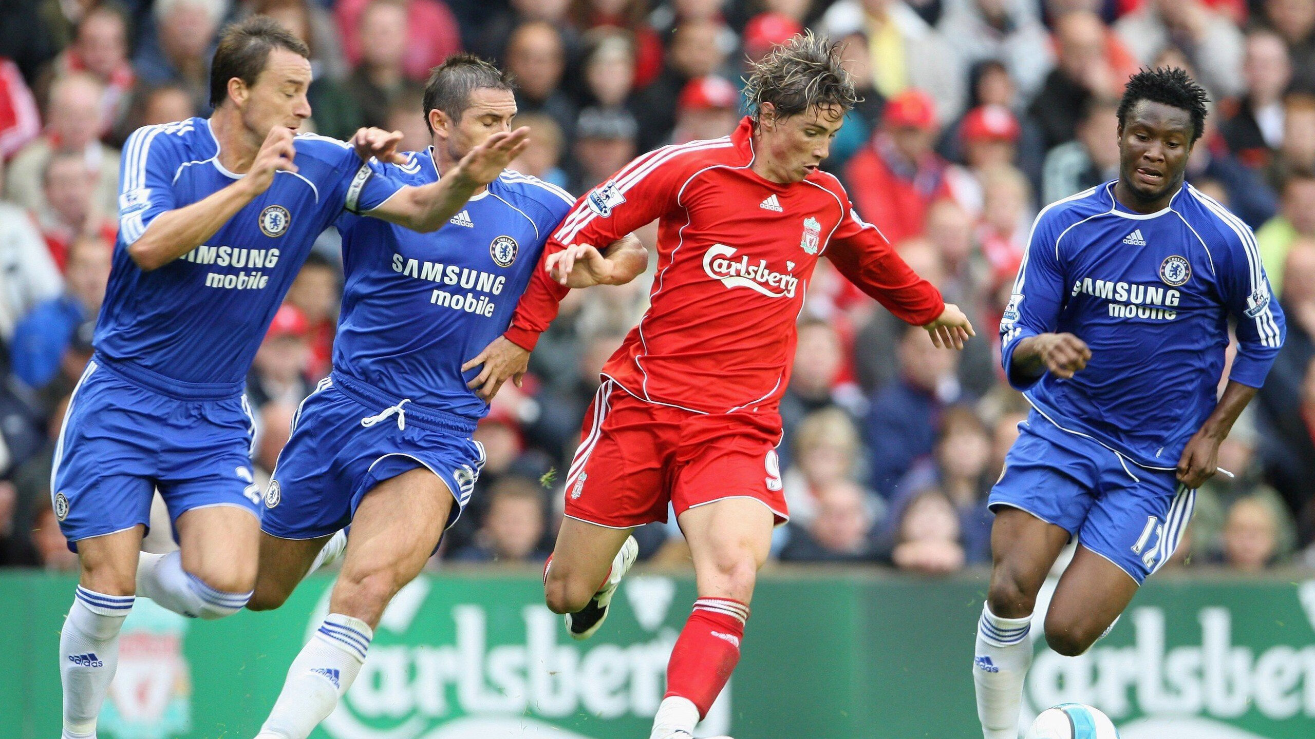 AYX体育-英超冠军争夺：悬念升级，场场精彩！，英超冠军列表